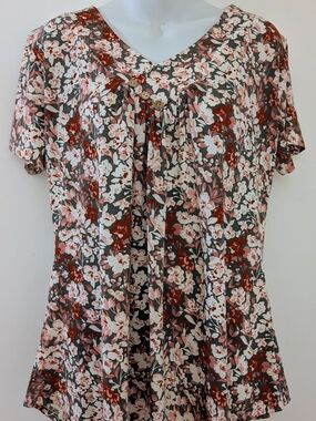 Floral V-Neck Short Sleeve Top - Rust, Cream & Gray-Green